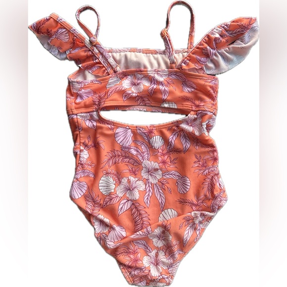 Art Class Cut Out One Piece - Picture 2 of 4